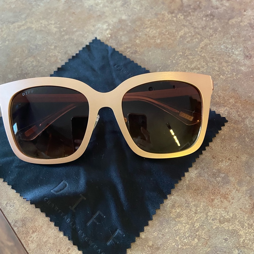 Diff Sunglasses - image 1